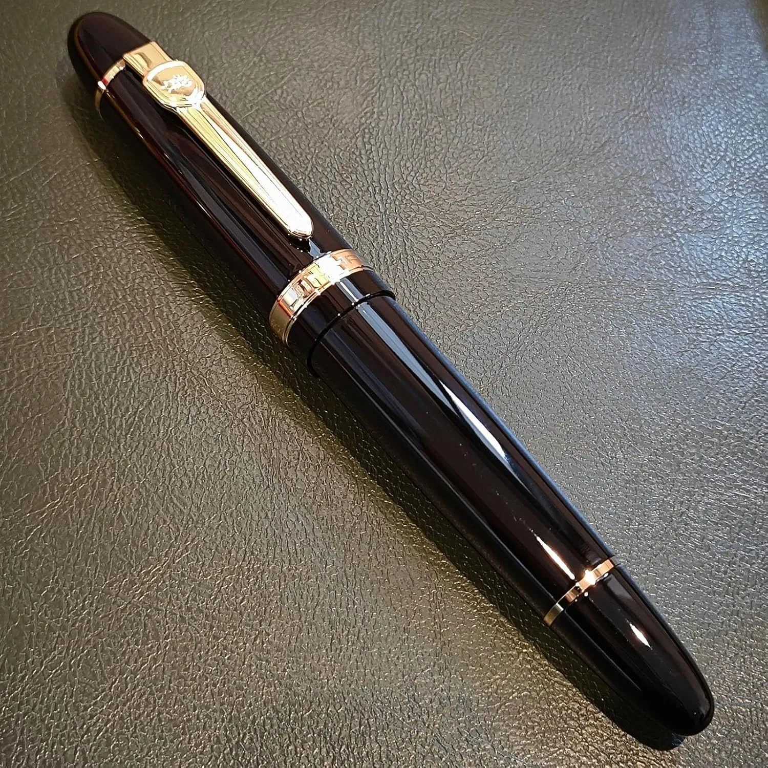 JH159 Rollerball and Ballpoint Pens (Black Gold Clip)